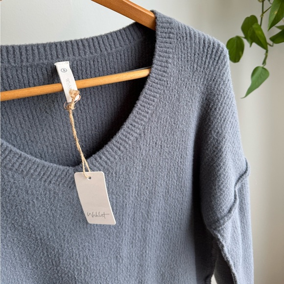 New with tags wishlist grey sweater - Picture 1 of 6
